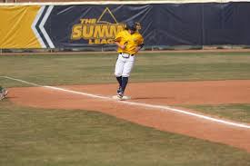 Baseball eyes Summit League reset with South Dakota State in town