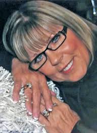 Obituary for Michelle “Shelly” Renae Hindman