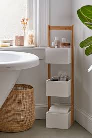 Pin Von Fay Beck Auf Bathroom Aufbewahrung Fur Kleines Badezimmer Wohnung Mobel Badezimmer Dekor