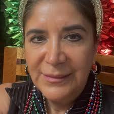 El Dr. Sergio Curiel Torres Presidente de La Asociación Dental Mexicana,  les envía las mañanitas a todos los odontólogos de la ADM y de México.Desde  la Catedral de Ags , Ags.