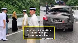 يڠدڤرتوان اݢوڠ‎), also known as the paramount ruler, the supreme head or the king. Al Sultan Abdullah Sekali Lagi Bantu Mangsa Kemalangan Oh Media