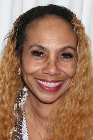 Stephanie Byers's Instagram, Twitter & Facebook