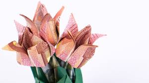 Wir zeigen ihnen, wie sie die hübschen geldgeschenke selber machen. Geld Falten Blumen Tulpen Blumentopf Aus Geldscheinen Basteln Youtube