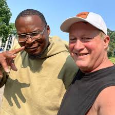 I think one of the groups, should come back and Christian the new Fountain!  I'm 70's, who else is out there? TIDE! 🤣🤣🤣🤣🤣