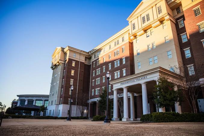 Student Seats: Tips for University of Alabama Freshman