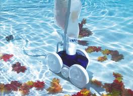 Zoom Sur Les Robots A Pression Pour Nettoyer La Piscine Blog Distripool