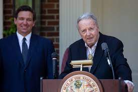 Former florida state head coach bobby bowden, one of the legends, of college football, has been diagnosed with a terminal medical issue, his family revealed to the tallahassee democrat on wednesday. Bobby Bowden Recognized As Florida Icon