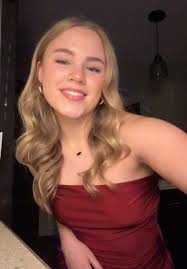 Another one for the dress💋