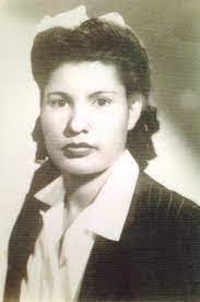 Esperanza Mccormick's Instagram, Twitter & Facebook