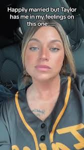 Monique Rountree's Instagram, Twitter & Facebook