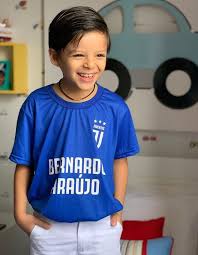 Vídeos, traduções e muito mais. Felipe Araujo Comemora Os 7 Anos De Bernardo Cacula De Cristiano Araujo Quem Quem News