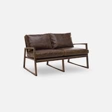 The modern design of artificial leather decoration will add lustre to your house in a unique and attractive way. London Vintage Leather Sofa Collinet