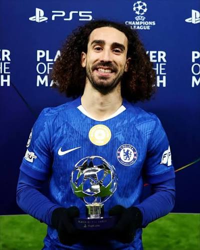 🚨 رسمي: مارك كوكوريللا يفوز بجائزة رجل المباراة بعد أفضل مباراة ضد  برشلونة! 💙🔐 ◉ تجاوز المباراة فقط مرة واحدة في 90 دقيقة. ◉ حصل على بطاقة  أحمر من أراجو. ◉ 4/5