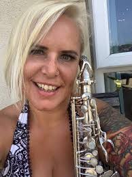 Alice Sax's Instagram, Twitter & Facebook