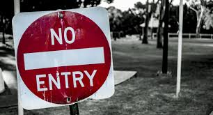 Dieser vorschlag wurde jedoch noch am selben tag abgelehnt. Polen Zeitung Verteilt Lgbt Free Zone Aufkleber Gay Ch Alles Bleibt Anders