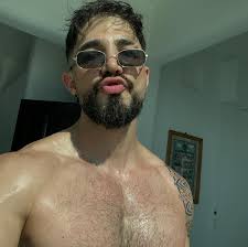 Dumpcito de año nuevo Enamorado de mis amigos, de Zipolite, agradecido por  la vacación y entusiasmado por el año que empezó. Come on, 2025, let's get  sickening! 🤸🏻‍♂️