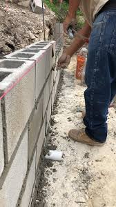 Cmu Retaining Wall Video In 2020 Concrete Block Walls Retaining Wall Design Concrete Planters