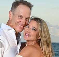 Photo by Rhonda Koch-Strauss (@fibroblast_facelift_injury_) · March 24, 2025