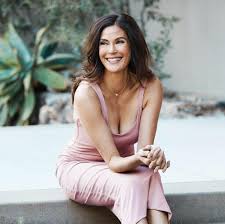 Her body (just her face, actually) is shown afterwards as he packs her body in a trunk. Teri Hatcher Age Daughter Husband Dating Young Movies And Tv Shows Superman Hot Sexy 2016 Lois Lane Today Actress Macgyver Now Desperate Housewives Pics Photos Legs Pocket News Alert