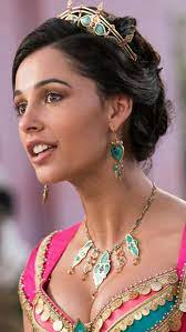 Naomi Scott As Princess Jasmine In Aladdin 2019 4k Ultra Hd Mobile Wallpaper Naomi Scott Jasmine Disney Princesse Jasmine