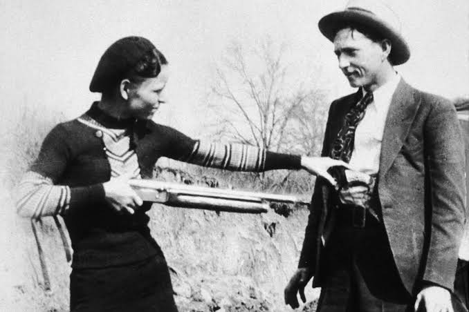 Biography of Bonnie and Clyde, Depression-Era Outlaws