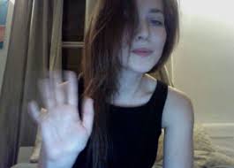 Planning To Go To A Beach Or Nail Salon? Twitter Thread Of ICU Doctor's  Daughter Might Change Your Mind