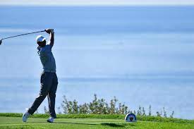 Tiger Woods Will Be Playing Only For Pride In Final Round At Torrey Pines Golf News And Tour Information Golf Digest