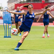 Women's national soccer team in 2009, and was the first overall pick in the 2011 women's professional soccer draft. Alex Morgan Facebook