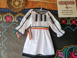 Wir alle haben sicher das ein oder andere teil, das im kleiderschrank platz wegnimmt, weil es nicht. Costume Populare Diana Home Facebook