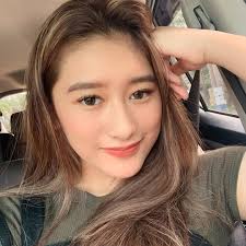 Walaupun manda masih berusia 20 tahun. Biodata Amanda Caesa Addiva Parto Biografi Profil Lengkap Fakta Agama Foto Seleb Squad