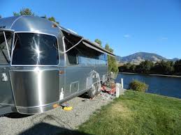 But individuals who bike or ride a motorcycle through the gates often get reduced rates — by as much as half. Site South Number 2 Foto Van Yellowstone S Edge Rv Park Livingston Tripadvisor