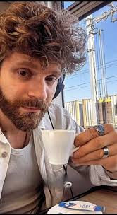 Hi all! I'm new here! I have a problem: when i want to register