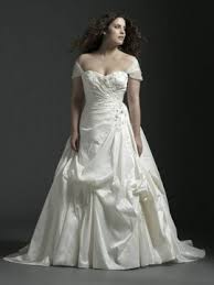 Hochzeitskleid creme grühzeitskleid a linie füpulente. Brautkleider Mit Armel Hochzeitskleid Mit Armeln Online