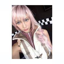 ハロウィンにコスプレとか恥ずかしくて出来ないので 前に ファイナルファンタジー オペラオムニア 衣装合わせの時 cmではつけなかったウィッグをつけて記念撮影した時の 髪と目の色はアプリで変えました ライトニング エクレールファロン コスプレ