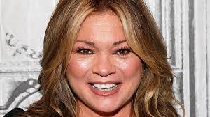 Gina Ragone's Instagram, Twitter & Facebook