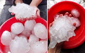 Simply use our calculator above, or apply the formula to change the length 20 cm to in. World S Largest Hail Record May Be Challenged By Exceptionally Large 20 Cm 8 Inches Hailstones Hit The Capital Of Libya On Tuesday Oct 27th