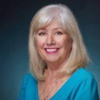 Amy Suski's Instagram, Twitter & Facebook