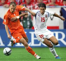 Goedkope voetbalshirts ek 2020 tsjechië kopen,tsjechië ek 2020 thuisshirt/uitshirt/third shirt lage prijs en snelle levering. Topscorer Van Ek 2004 Stopt Met Voetballen Buitenlands Voetbal Ad Nl