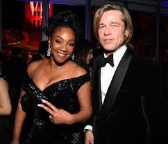 Vanity fair may earn a portion of sales from products that are purchased through our site as part of our affiliate partnerships with retailers. Brad Pitt Hung Out With All Your Faves At The Vanity Fair Oscar Party Vogue