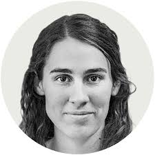 Francesca Paris's Instagram, Twitter & Facebook