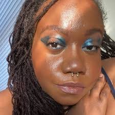 Ercilia Serrano's Instagram, Twitter & Facebook