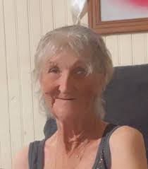 Sarah Crooms's Instagram, Twitter & Facebook