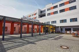 Erlaubt sei der schulbesuch zwischen dem 22. So Finden Sie Uns Helios Klinikum Salzgitter