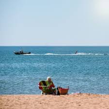 Du Ski Nautique Du Wakeboard Pendant Vos Vacances Au Sablons C Est Possible Renseignements Au Bureau Des Animations Camping Voyage Travel Sablons B