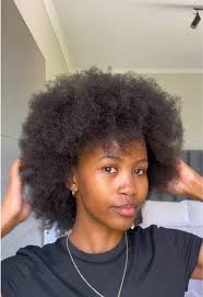 Replying to @nkanyezi_ndlovu moisturiser and hair oil combo🤝🏽#usthembile_  #naturalhair #4chair