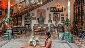 Dalam 'ensiklopedi islam' disebutkan, bahwa jauh sebelum ajaran islam turun, masyarakat arab sudah memiliki dua hari raya, yakni nairuz dan mahrajan, keduanya berasal dari zaman persia kuno. Wisata Sejarah Dan Budaya Baba Nyonya Heritage Museum Di Melaka Inphedia Id