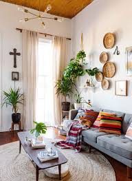 Bohemian eclectic rustic coffee table. 21 Quirky Bohemian Living Room Decor Ideas