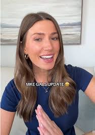 Kesha Walton's Instagram, Twitter & Facebook