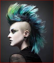 The cut does not necessarily have to be done by a stylist, just make sure the shaved areas are even. Mohawk Punk Hairstyles Best Easy Hairstyles Punk Haircut Rock Hairstyles Goth Hair
