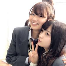 0キススクールタイム ただいま朝8時 登校してすぐ おっはよう のハグ から始まります 朝 眠いけど ハグしたら目が覚める かもしれない 午前0時キスしに来てよ 12月6日公開 学校 登校 ハグ キス カップル 可愛い 女優